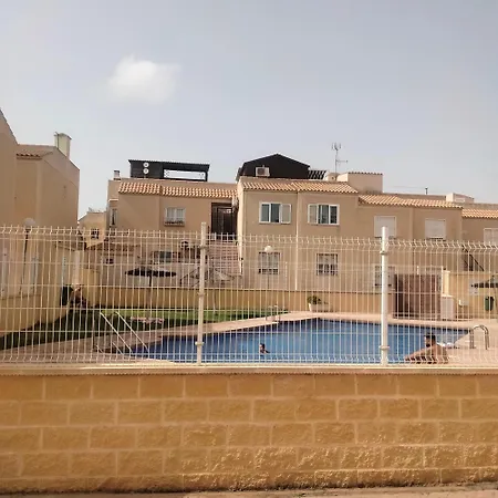 Bungalow Con Piscina Semesterbostad *